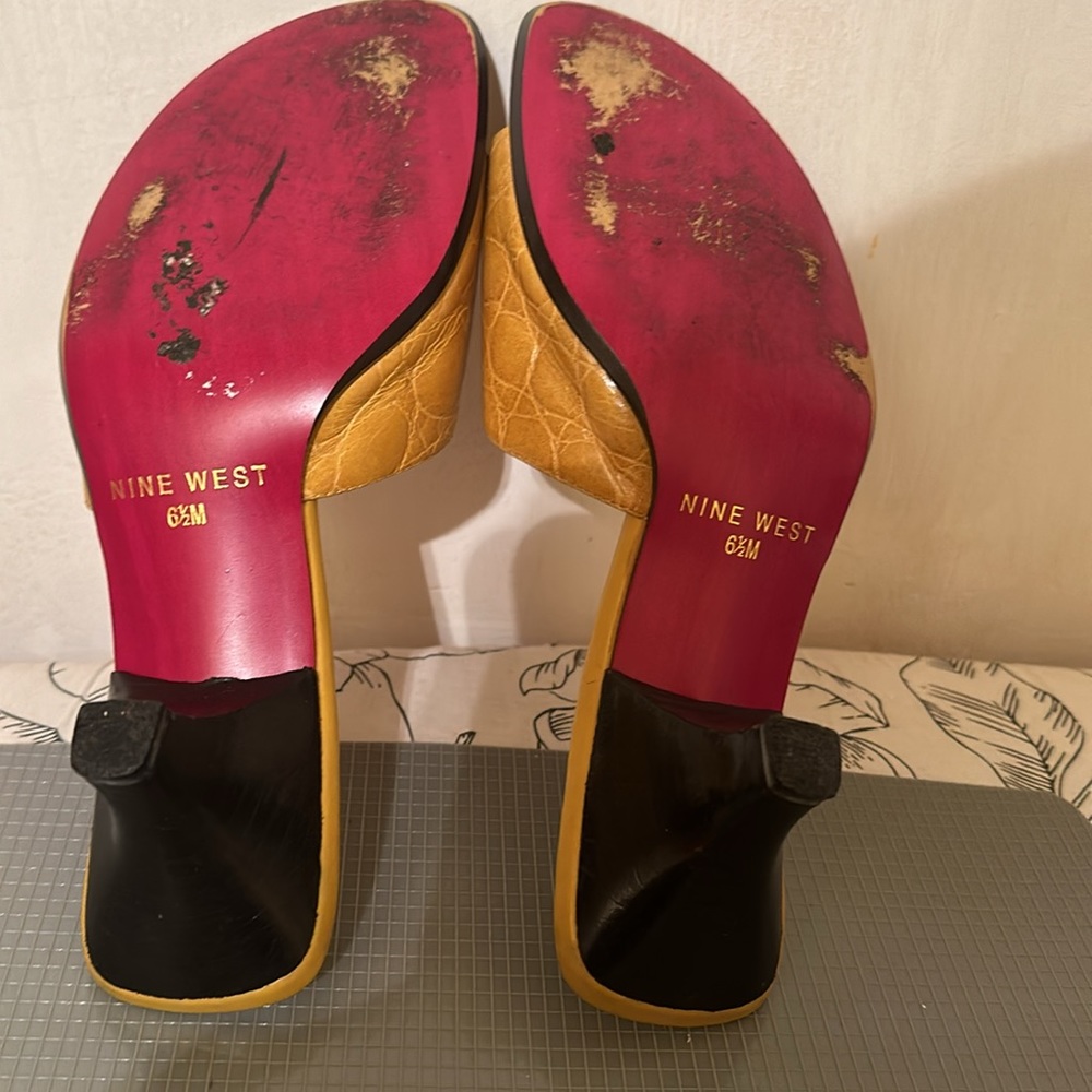 Shoes - Picture 7 of 7